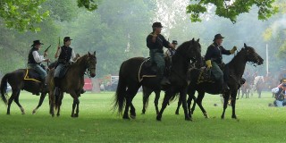 Mounts ready to move